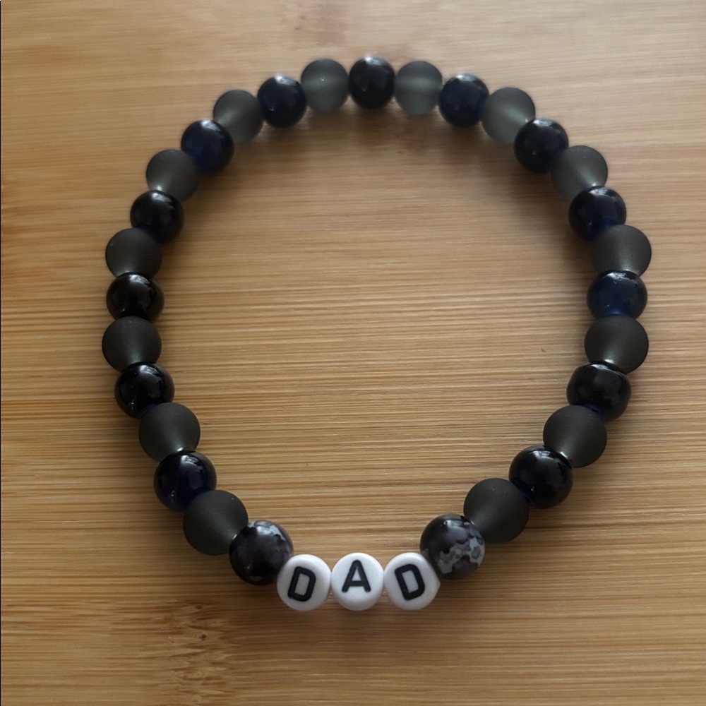 Men’s Black & Blue Beaded ‘DAD’ Bracelet